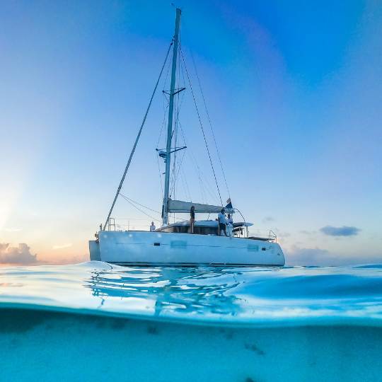 Catamaran for family boat adventures Cozumel