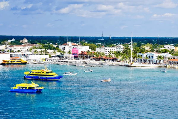 best time to rent a yacht in Cozumel during calm season