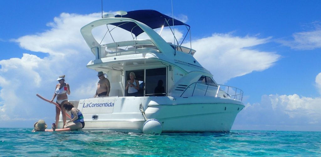 How Much It Costs to Rent a Boat in Cozumel in 2026