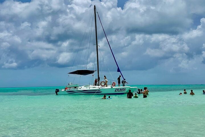 catamaran snorkeling at El Cielo sandbar Cozumel