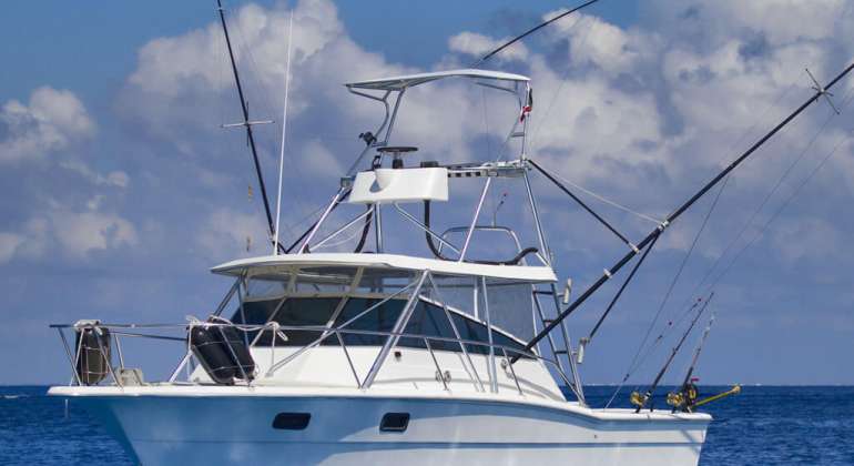 Cozumel Fishing Charter Boat | Mia Rose 30′ Aquasport