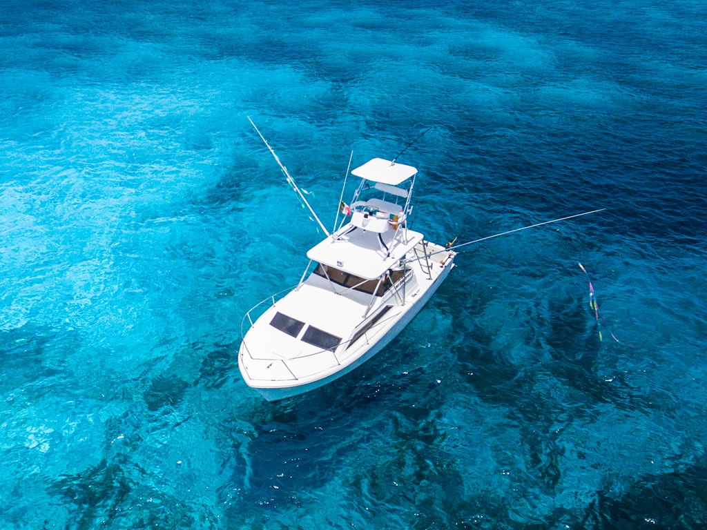 Krystal 30 Trojan deep sea fishing Cozumel charter boat