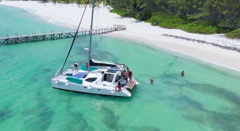 Isla de la Pasion Sailing Tour Cozumel Luxury Catamaran