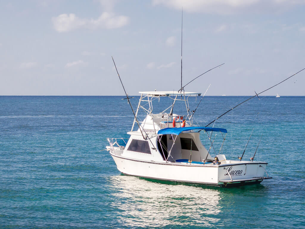 Lucero 35 Bertram deep sea fishing Cozumel charter boat